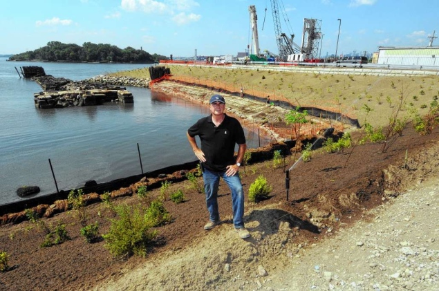 steven smith at the oak point property site