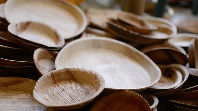 tamul plates made from palm leaves